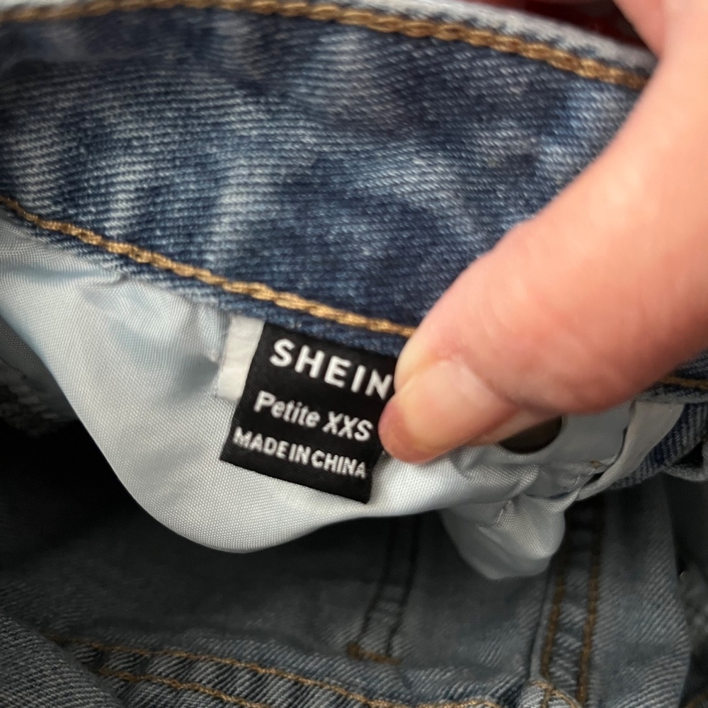 SOLD SHEIN PETITE Ripped Frayed Cut Out Straight Leg Jeans Blue Dark Wash - Picture 5 of 6